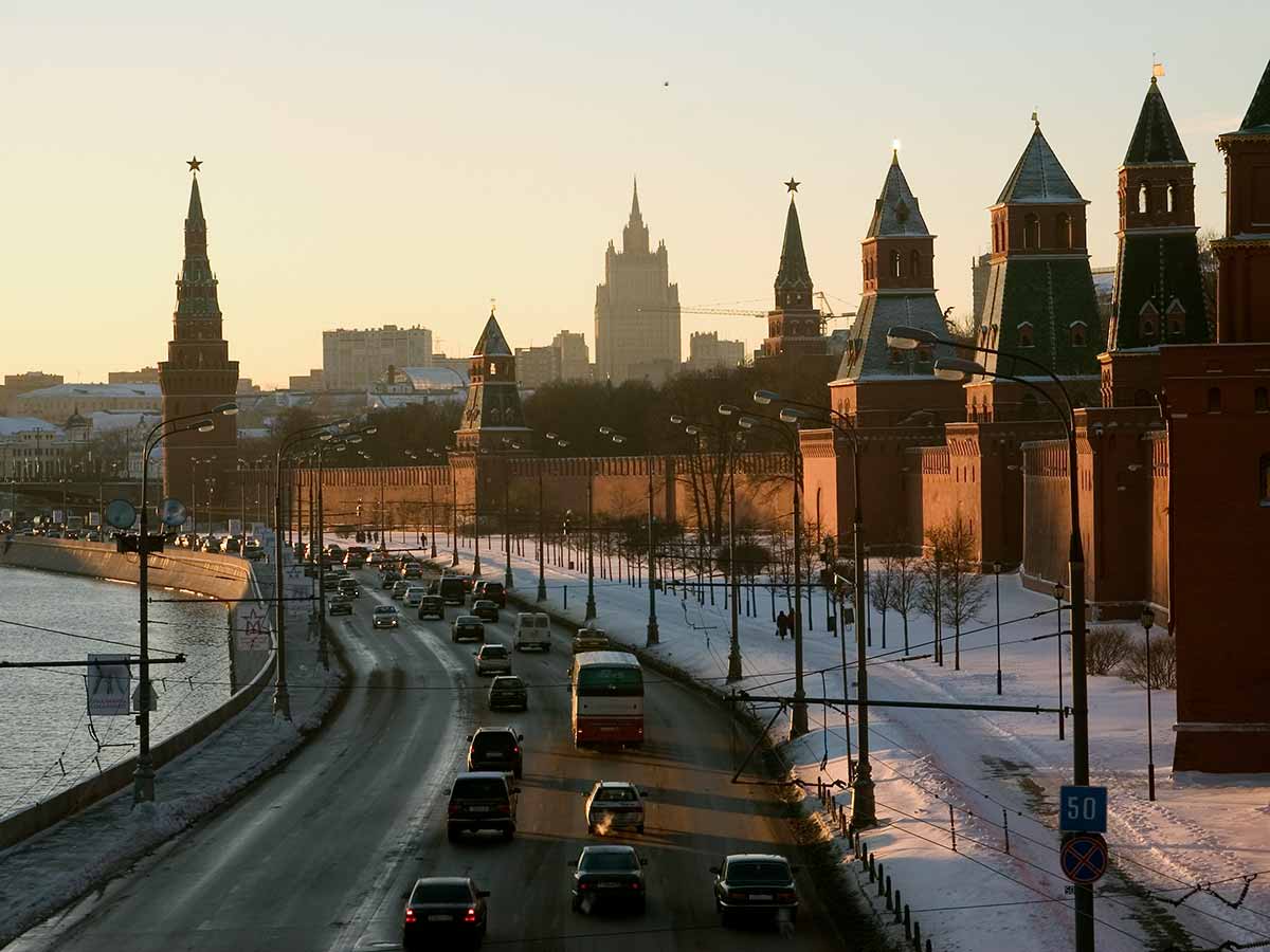Погода в Москве на месяц: нам предстоят и грозы, и морозы