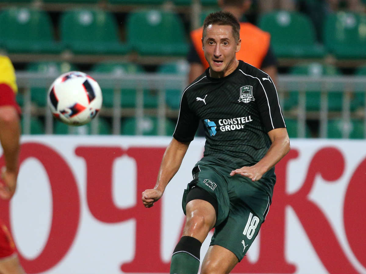 Быстров считает, что главный тренер не руководит командой