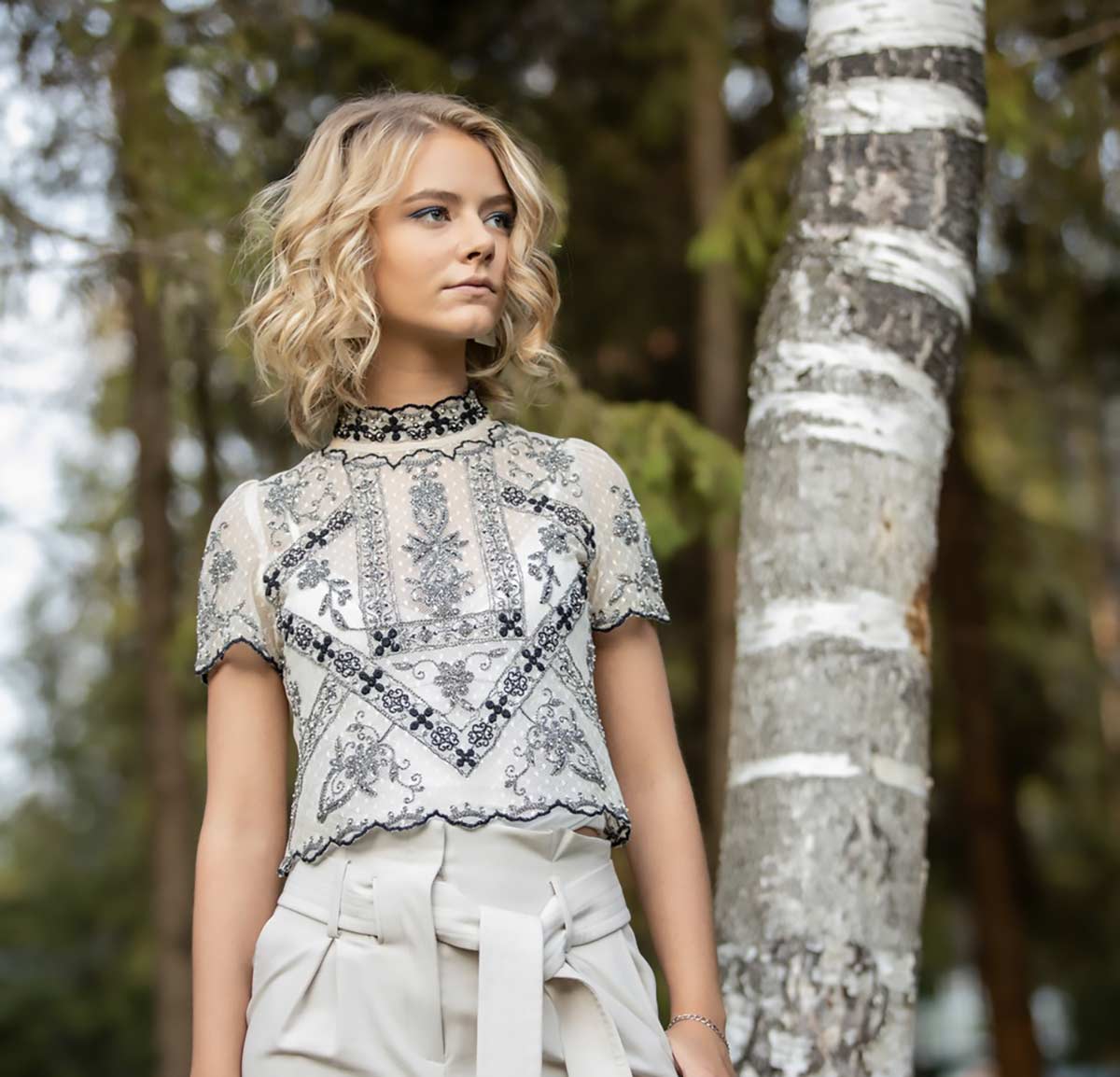 актриса Елизавета Кононова