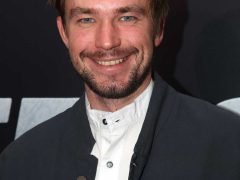 Александр Петров