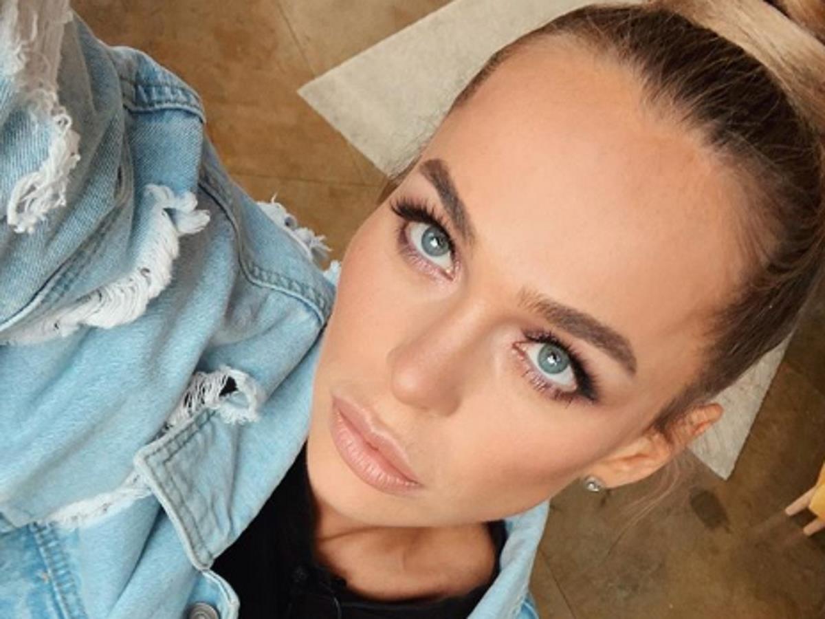 Неудвчные фото Анны Хилькевич