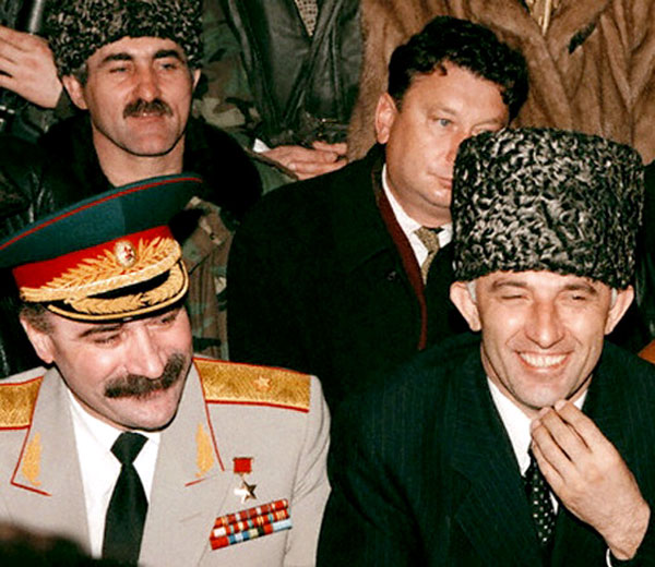 Генерал Аушев и полковник Масхадов были хорошими друзьями