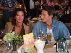 ЕЛЕНА СЕВЕР И ЮРКИСС