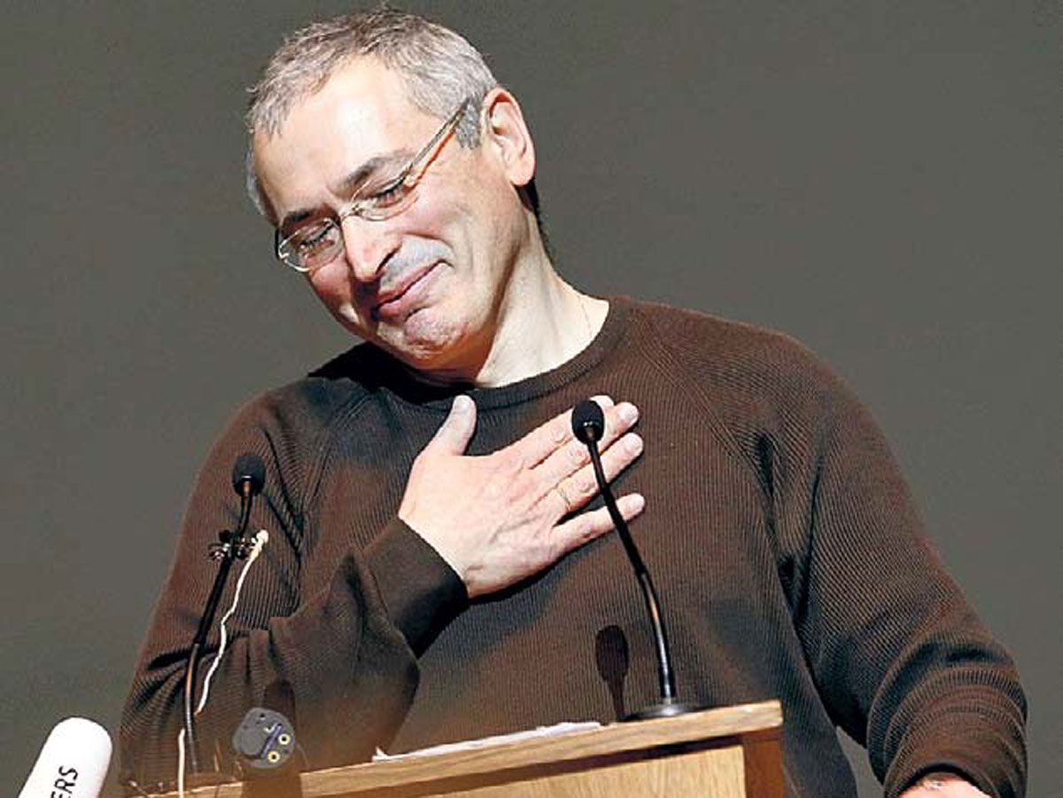 Михаилу Ходорковскому**** по душе всякие извращенцы