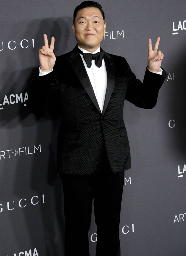 Настоящее имя рэпера PSY - Пак Чэсан. Прославился благодаря юмористическим клипам, а его номер Gangnam Style семь лет назад стал самым просматриваемым в истории YouTube