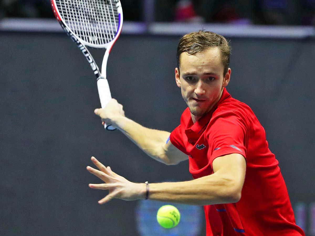 Медведев стал лучшим теннисистом мира