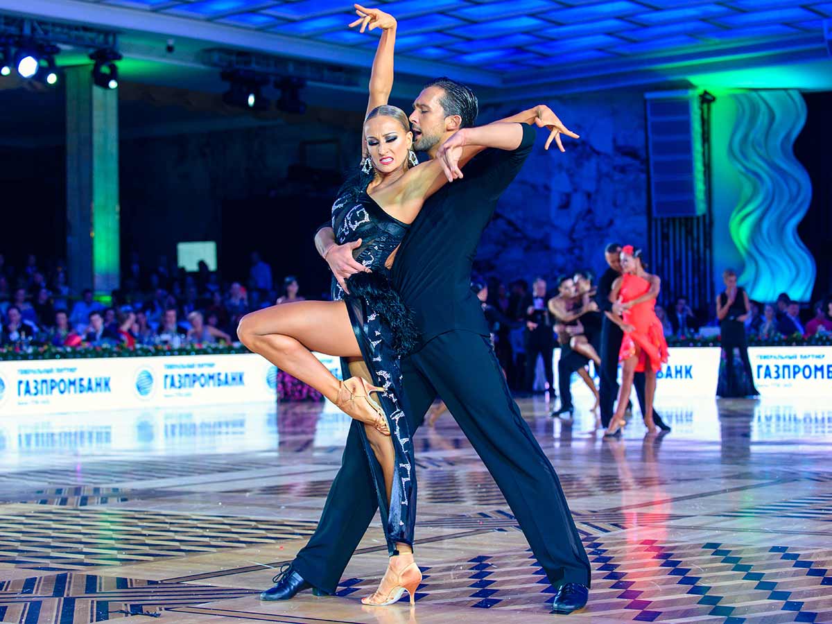 Станислав Попов: Иностранцы прилетали в Москву без визы. Но мы знали, что делать