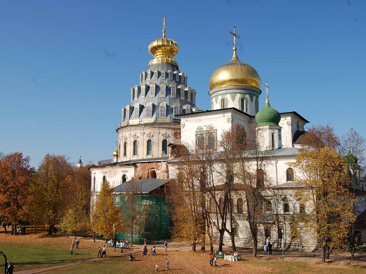 Погода в Москве: чем ближе к зиме, тем всё теплее и теплее