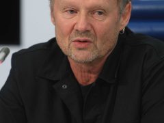 Александр Титов