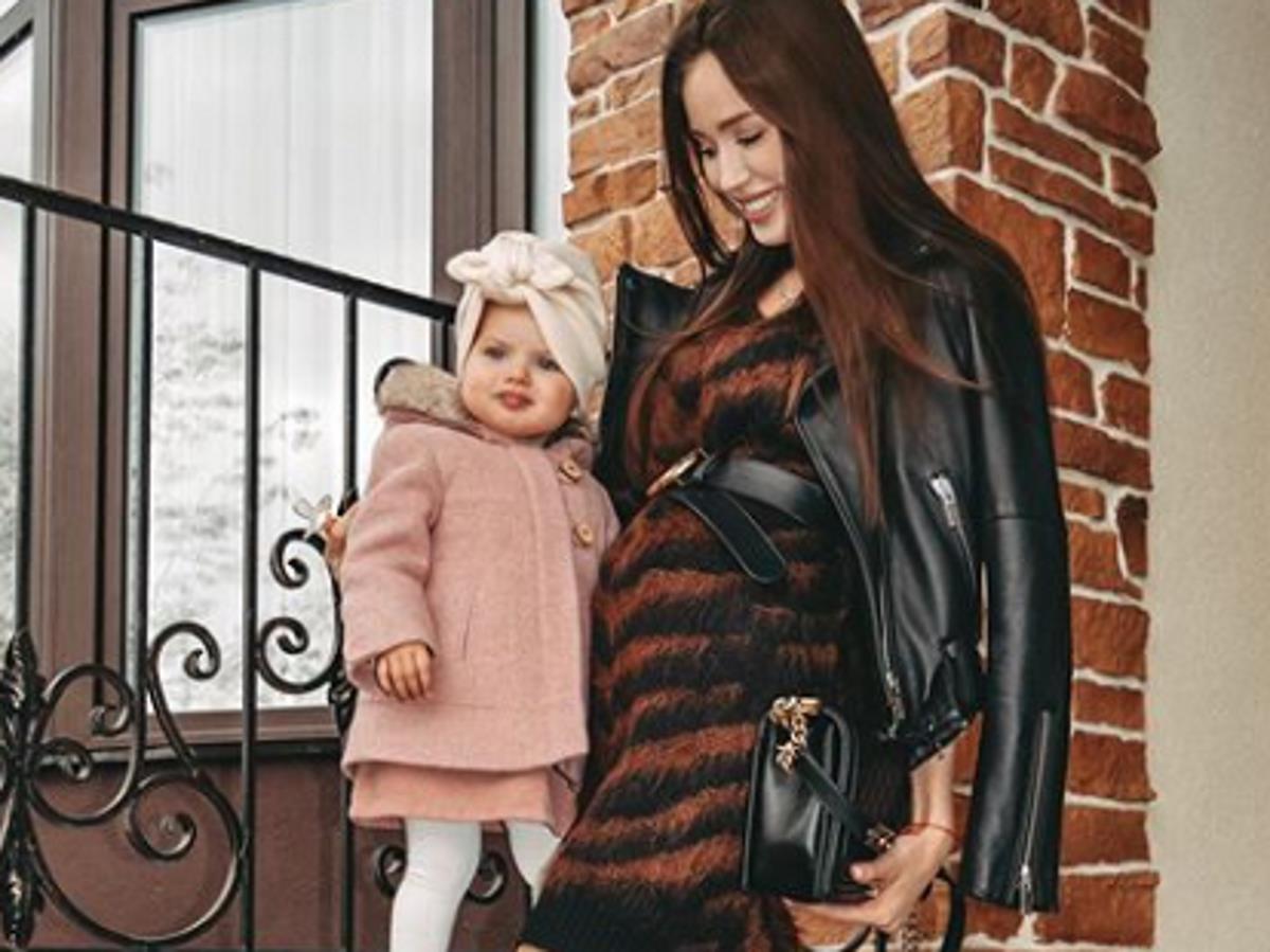 Анастасия Костенко с дочкой Миланой