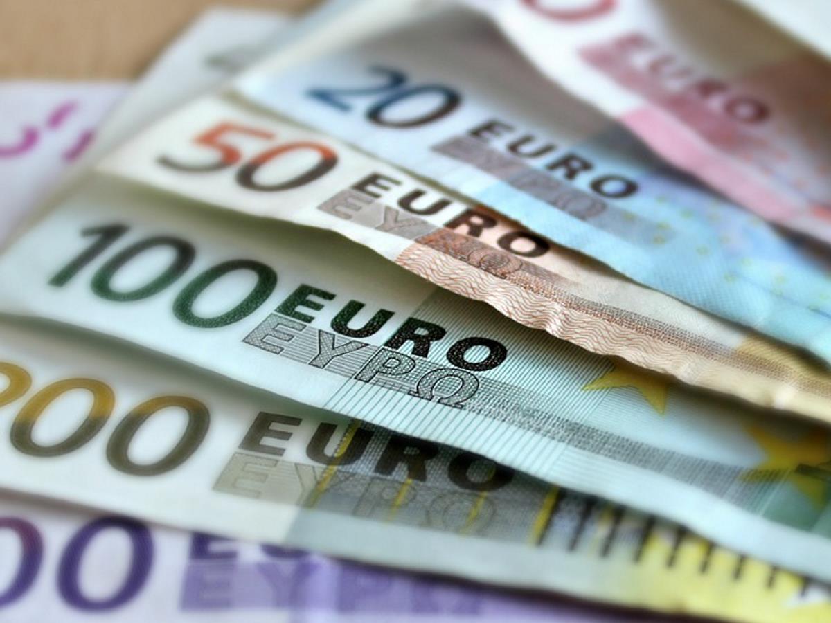 Сколько стоит евро?