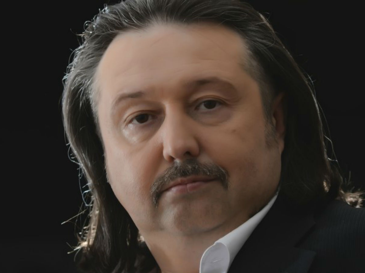 Олег Молчан