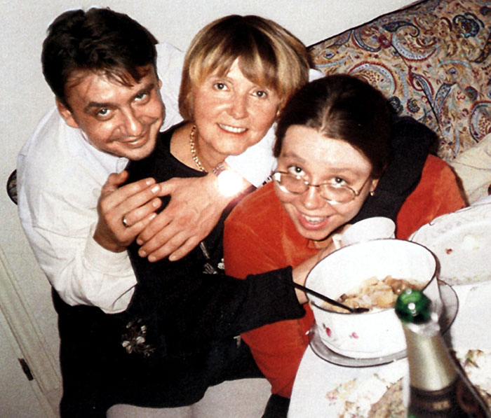 Людмила с сыном Антоном и дочкой Сашей (80-е гг.)