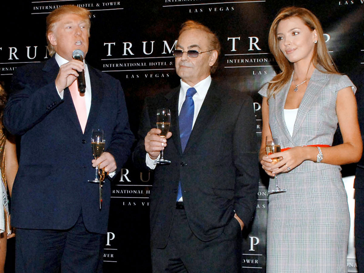 Александра Николаенко с мужем Филом Раффином и бывшим секс-партнером Дональдом Александра Николаенко с мужем Филом Раффином и бывшим секс-партнером Дональдом