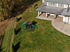 Имение Натальи на Новой Риге раскинулось на несколько гектаров. Фото Руслана Вороного