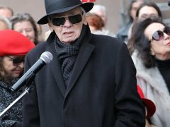 ВЛАДИМИР НАУМОВ