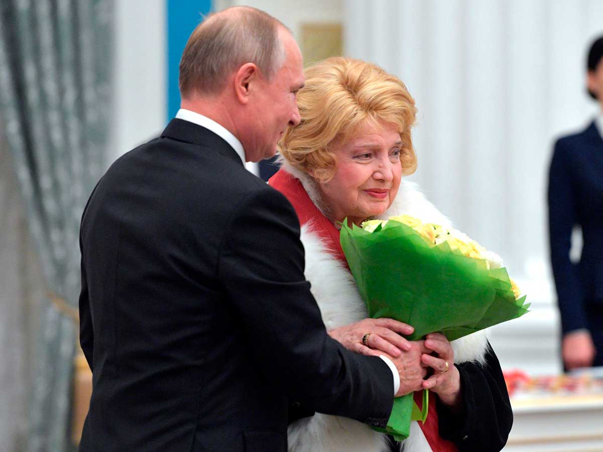 Интимный разговор Дорониной и Путина: о чем актриса просила президента