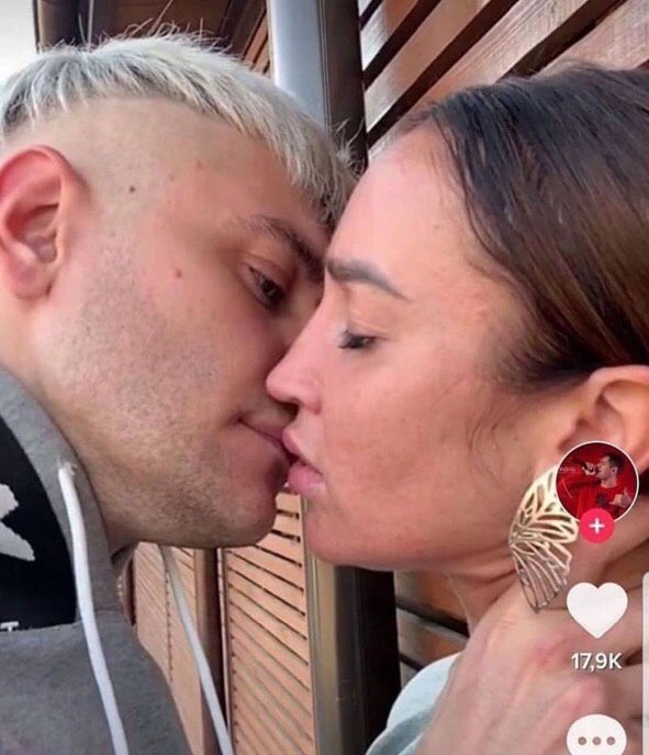 Бузова и Манукян