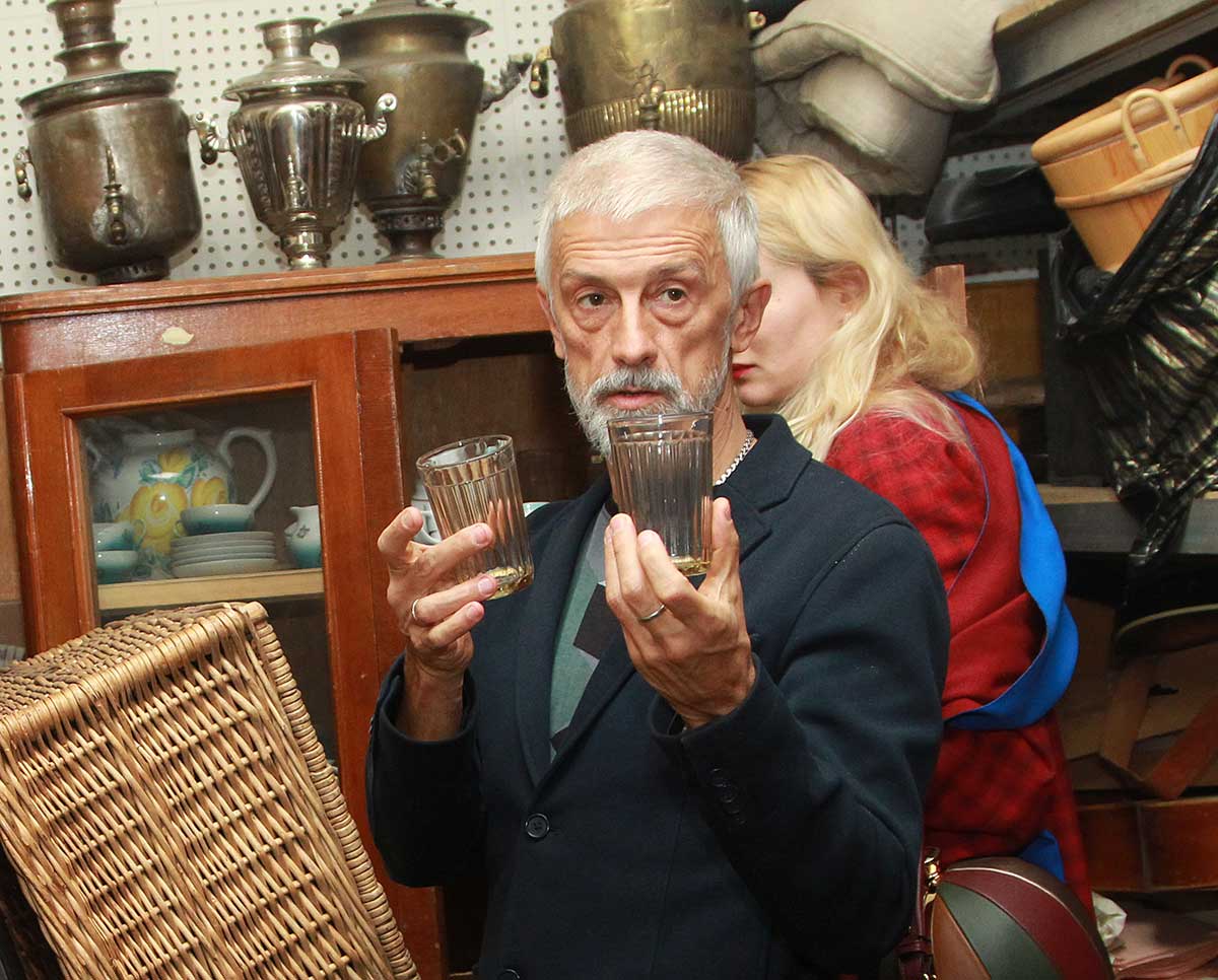 Говорят, что Эдуард Бояков так испугался общения Дорониной с Путиным, что запил