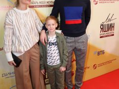 АНДРЕЙ БУРКОВСКИЙ С СЕМЬЕЙ