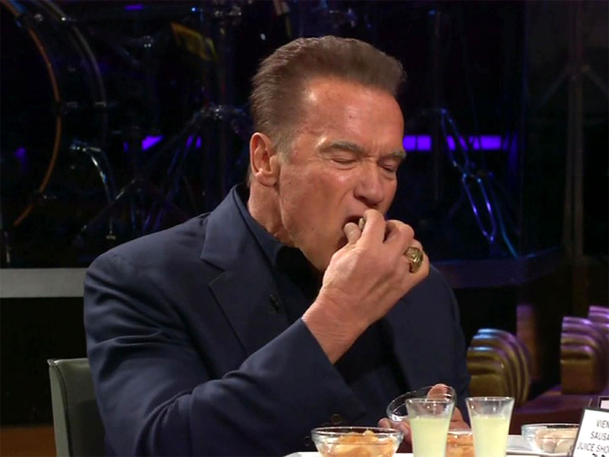 От сомнительной еды сломался даже Железный Арни