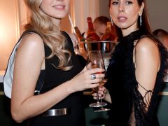 Карина Андоленко и Сабина Ахмедова налегали на коктейли