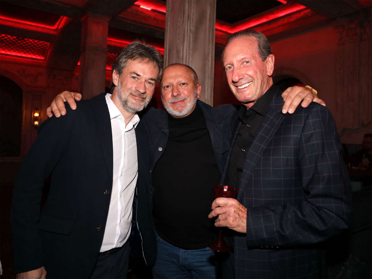 ТАРАС ШЕВЧЕНКО, СЕРГЕЙ НОВОЖИЛОВ И АЛЕКСАНДР РАППОПОРТ