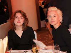 ИРИНА МИРОНОВА С ДОЧЕРЬЮ