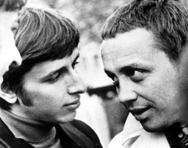 Гельман и Масляков откровенно симпатизировали друг другу. Узнав о смерти друга, Александр Васильевич сказал: «Какое горе! Очень больно. Для меня это очень тяжелое известие»