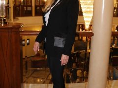 НЕЛЛИ КОБЗОН