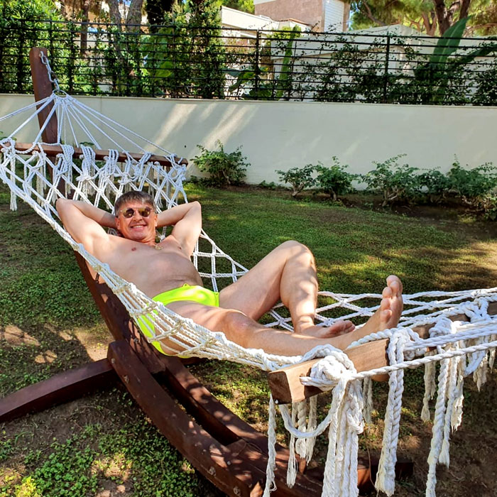 В начале октября Сергей отдыхал с семьёй на вилле в турецком Белеке