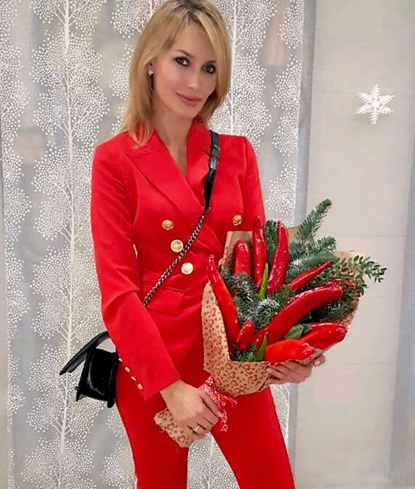 Ирина занимается флористикой, но в её салоне можно купить и вот такие брутальные букеты