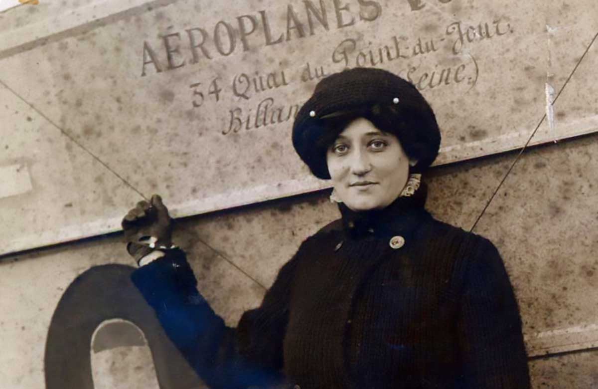 Раймонда Де Ларош, первая женщина-пилот