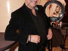 ВЛАДИМИР ВИШНЕВСКИЙ