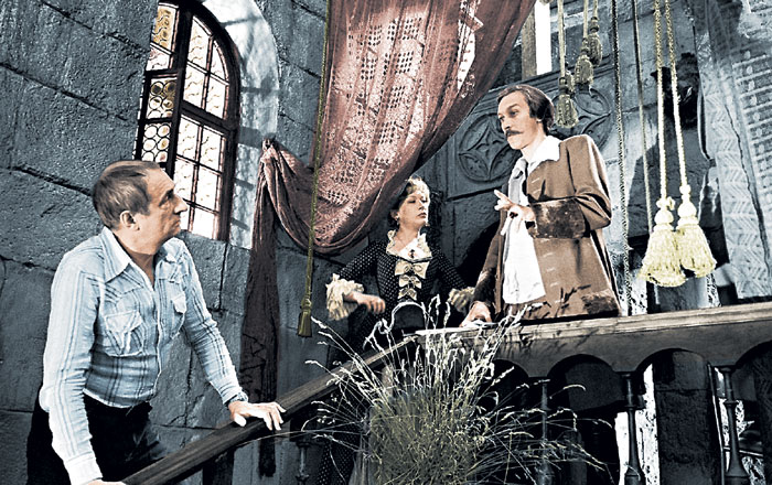 На съёмочной площадке Марк Захаров (слева) внимательно прислушивался к предложениям артистов