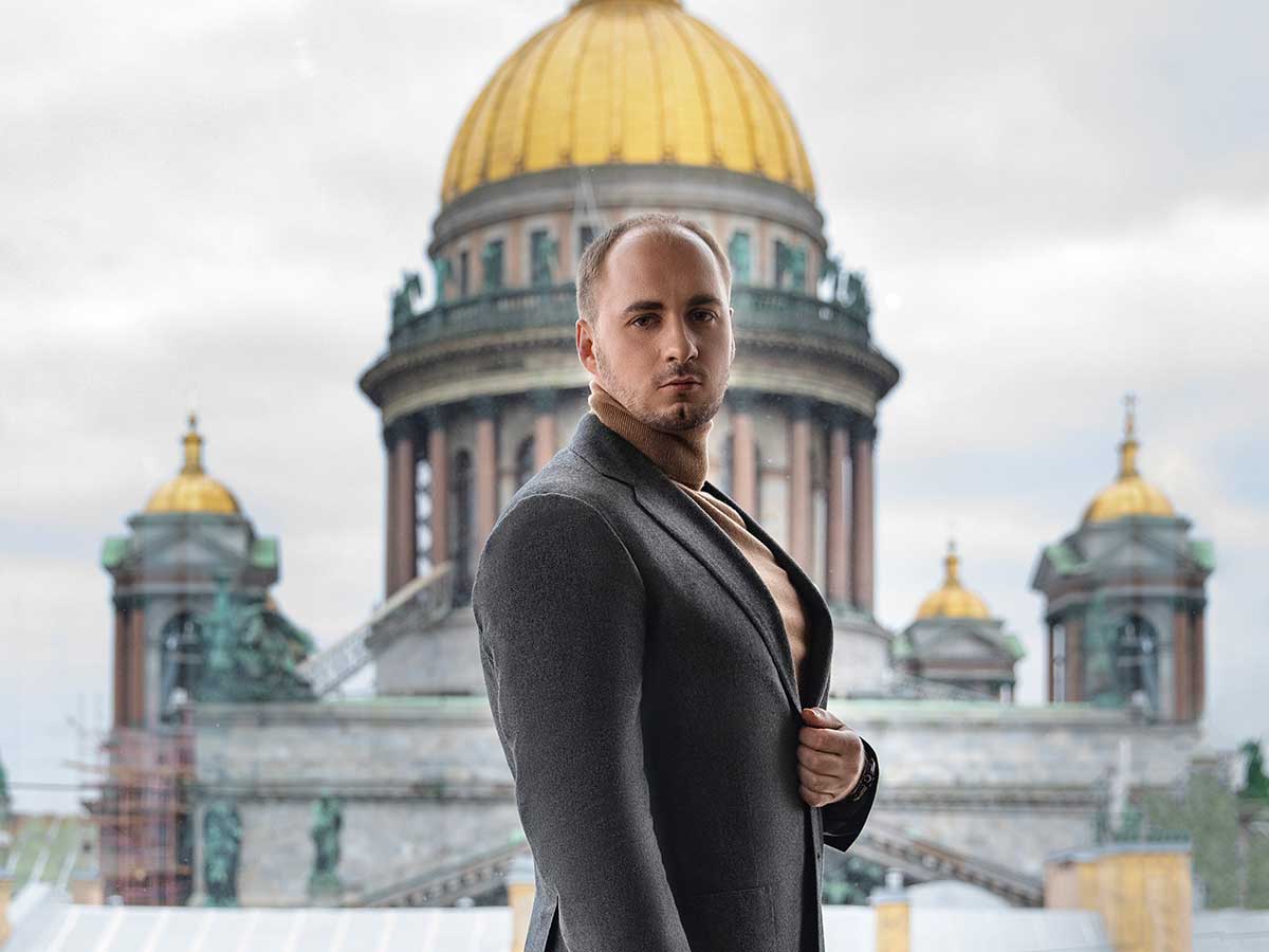 Финансовый эксперт Александр Клишин: как летать бизнес-классом бесплатно