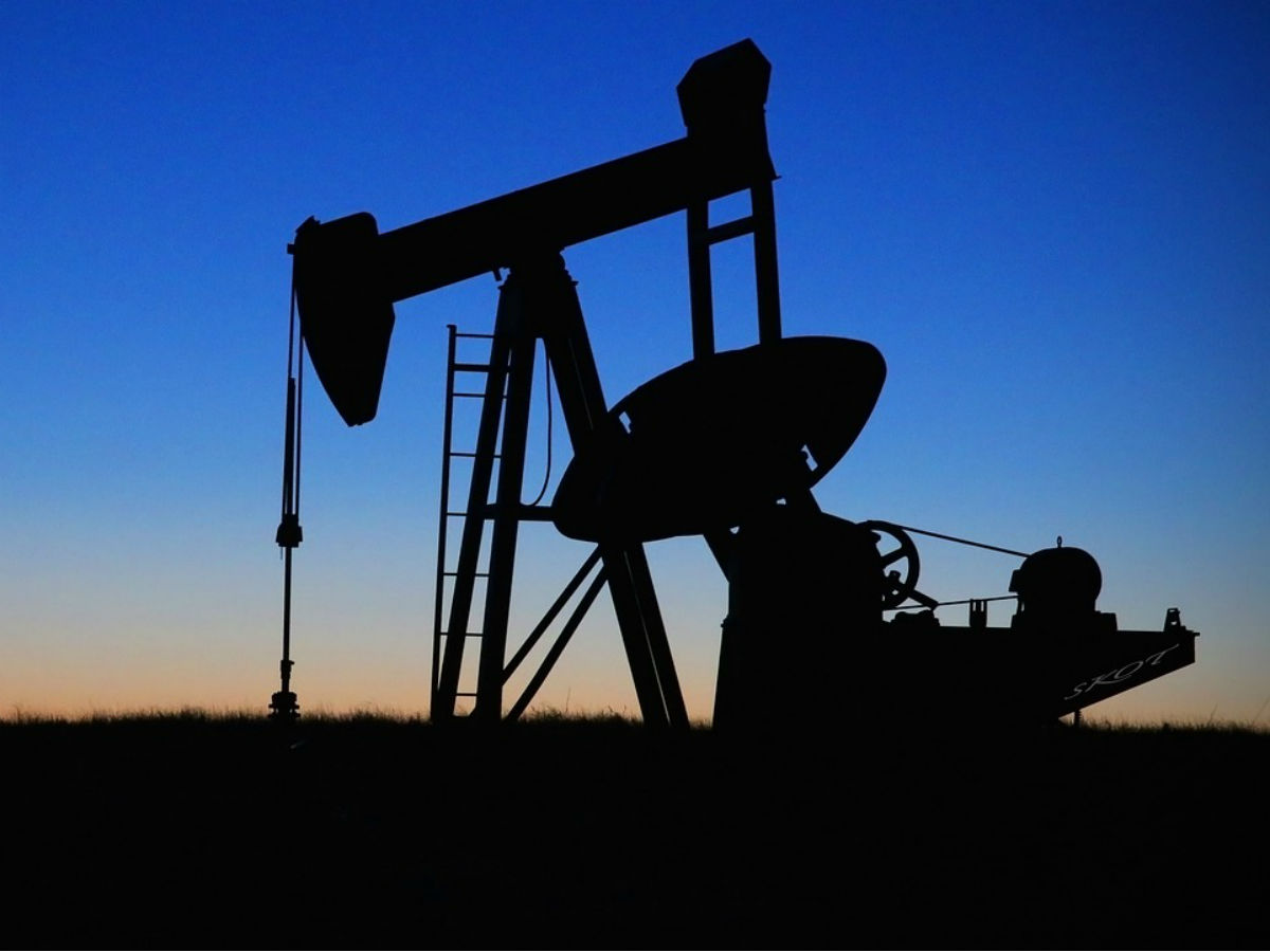 Азербайджанская компания начнет отгрузку нефти в Белоруссию