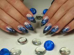 Маникюр на Новый год. Фото: Instagram**.com/olesya.terentieva