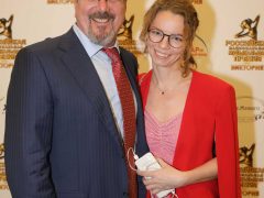 АЛЕКСЕЙ ЛЫСЕНКОВ С СУПРУГОЙ