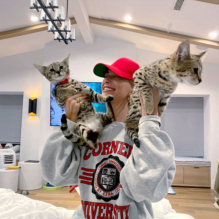 Хейли Болдуин