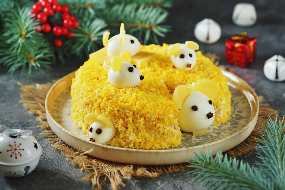 Cалат «Сыр с мышами»