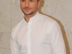 СЕРГЕЙ ЛАЗАРЕВ