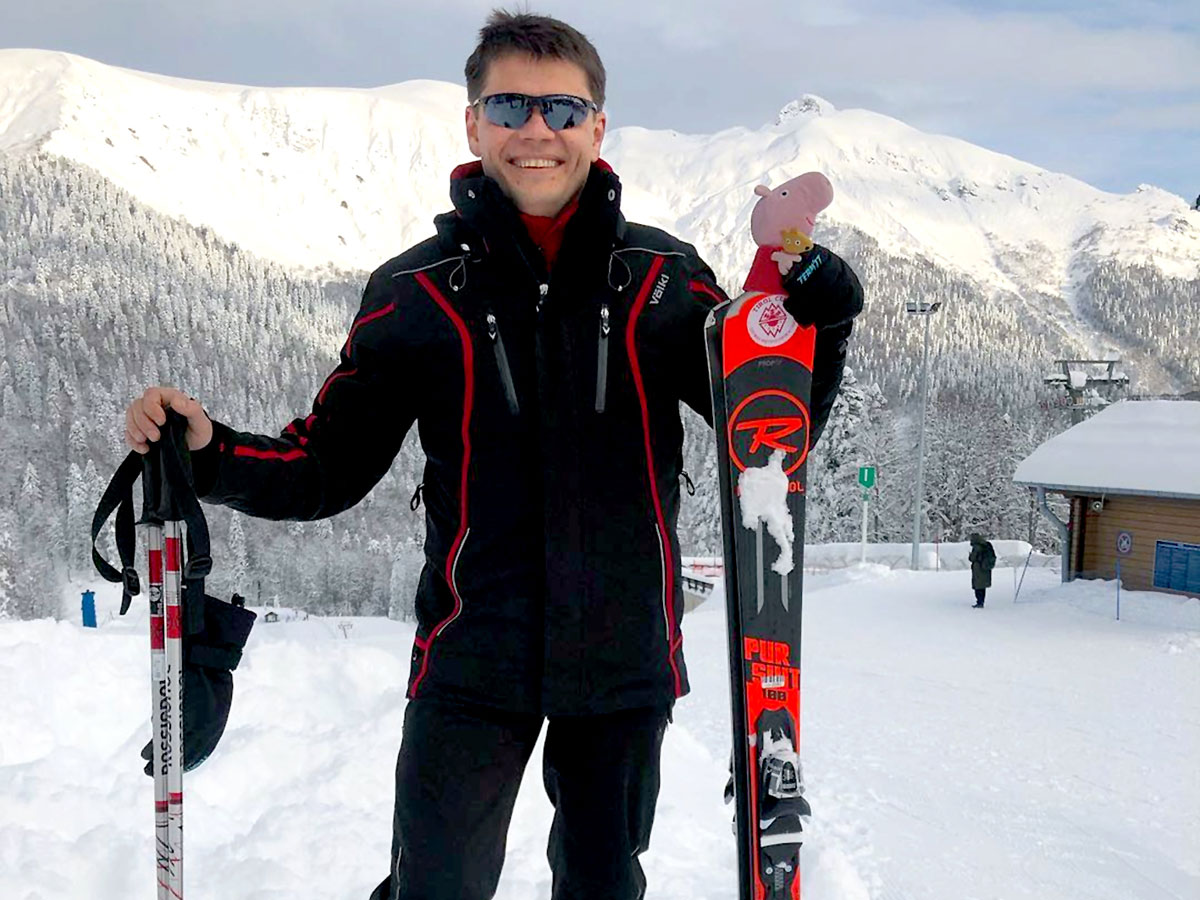 Сергей Михайлович, которому в конце января стукнет 40, старается вести здоровый образ жизни