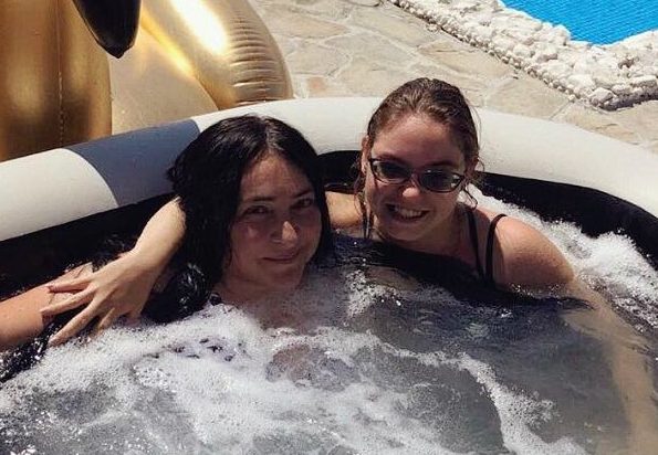 Лолита с дочерью