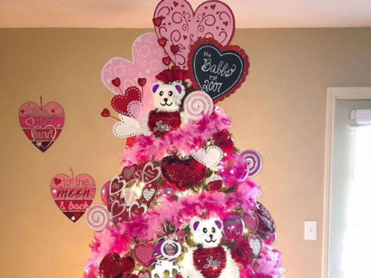 Елка на День святого Валентина