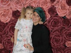 ЯНИНА МЕЛЕХОВА С ДОЧКОЙ