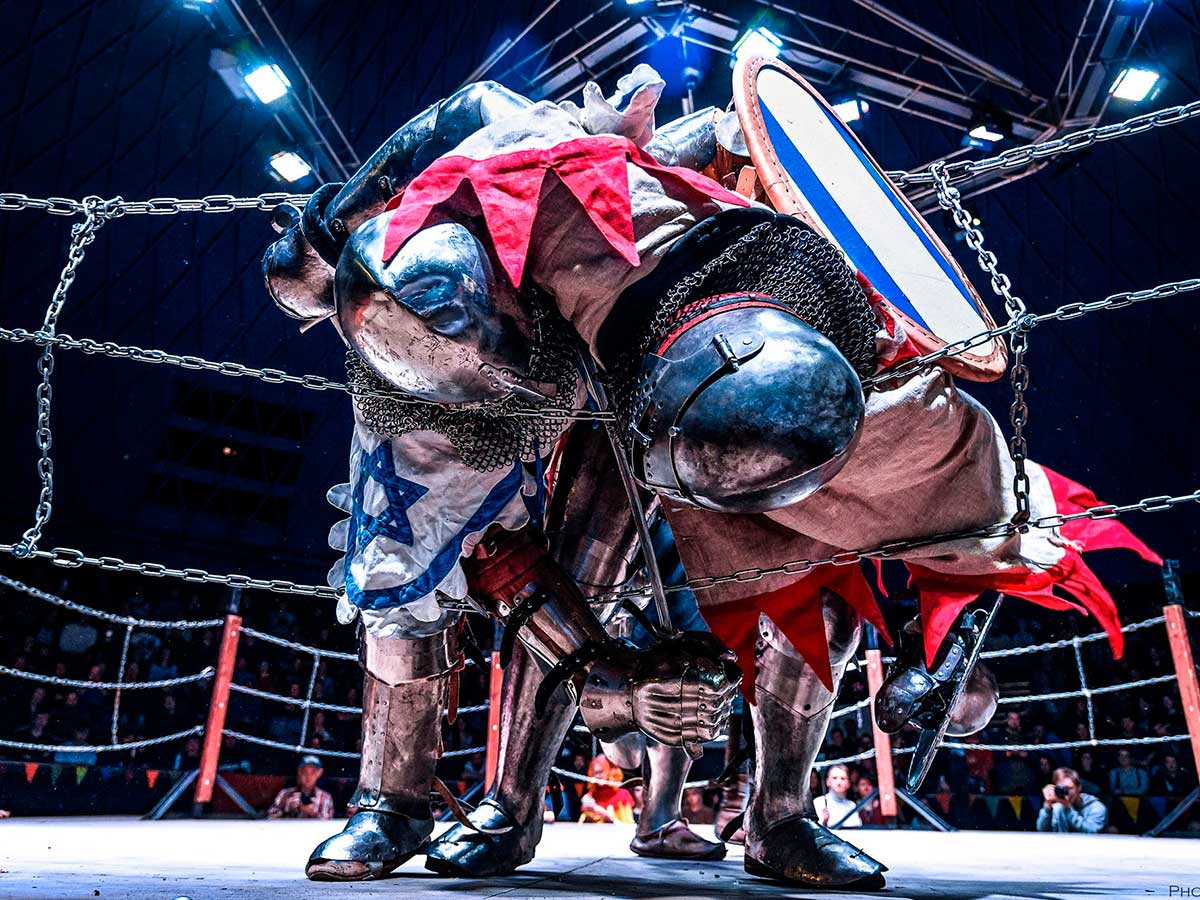 23 февраля: куда сходить и что подарить?