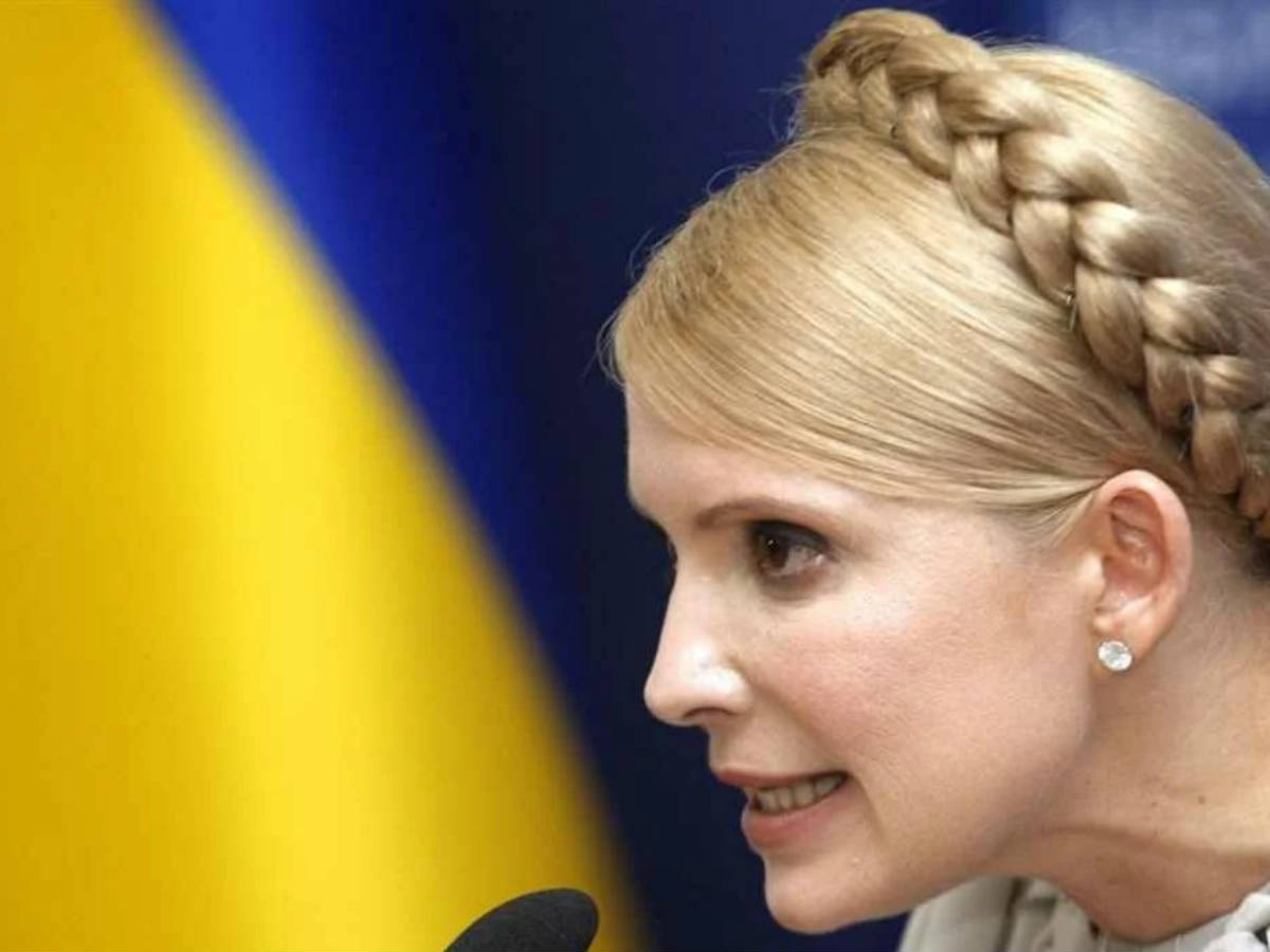 Тимошенко обвинила Зеленского в насилии и надругательстве над Украиной из-за земельного закона