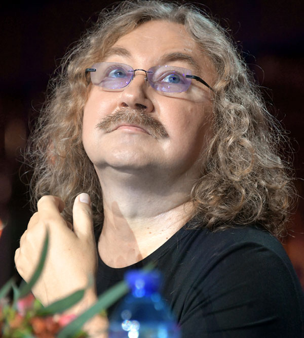 Игорь Николаев