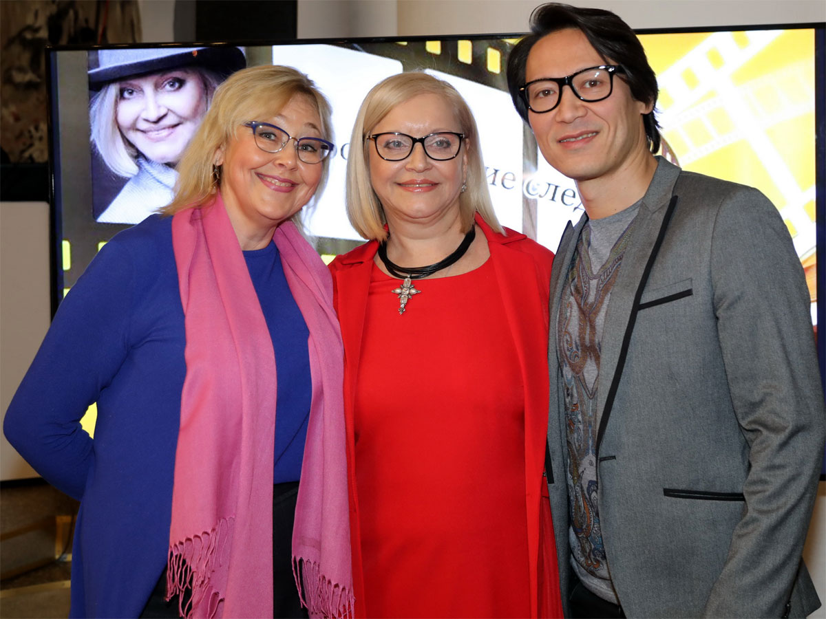 ЛАРИСА ПРЕТОРИУС, НАТАЛЬЯ ХОРОХОРИНА И СЕРГЕЙ ЛИ